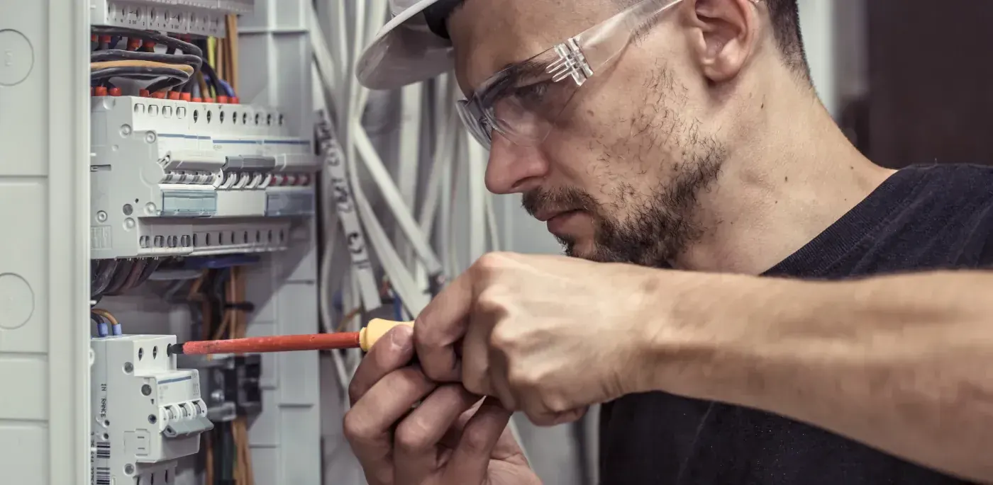 Câblage d'un tableau électrique modulaire à Villeneuve-le-Roi